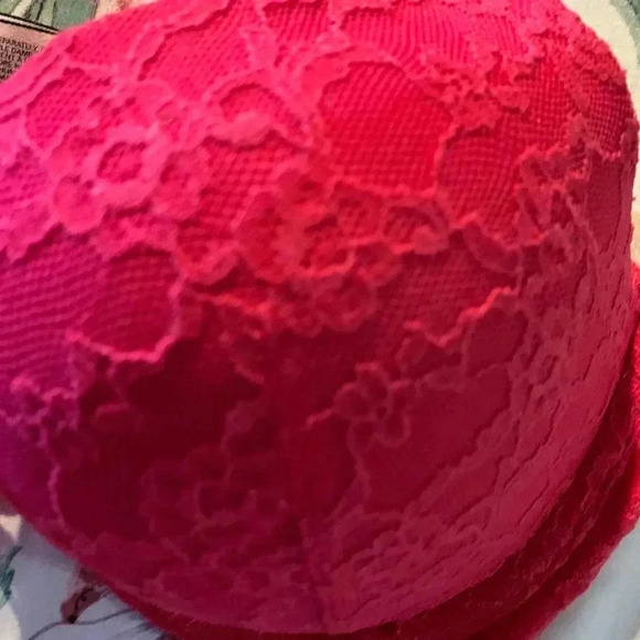 Victoria Secret Women’s  Red Bra Size 34 C - Picture 4 of 11